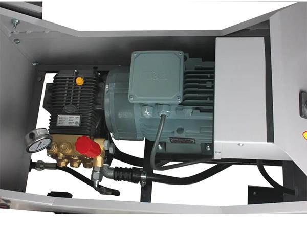 Yüksek Basınçlı Oto Yıkama Makinası (200 Bar)